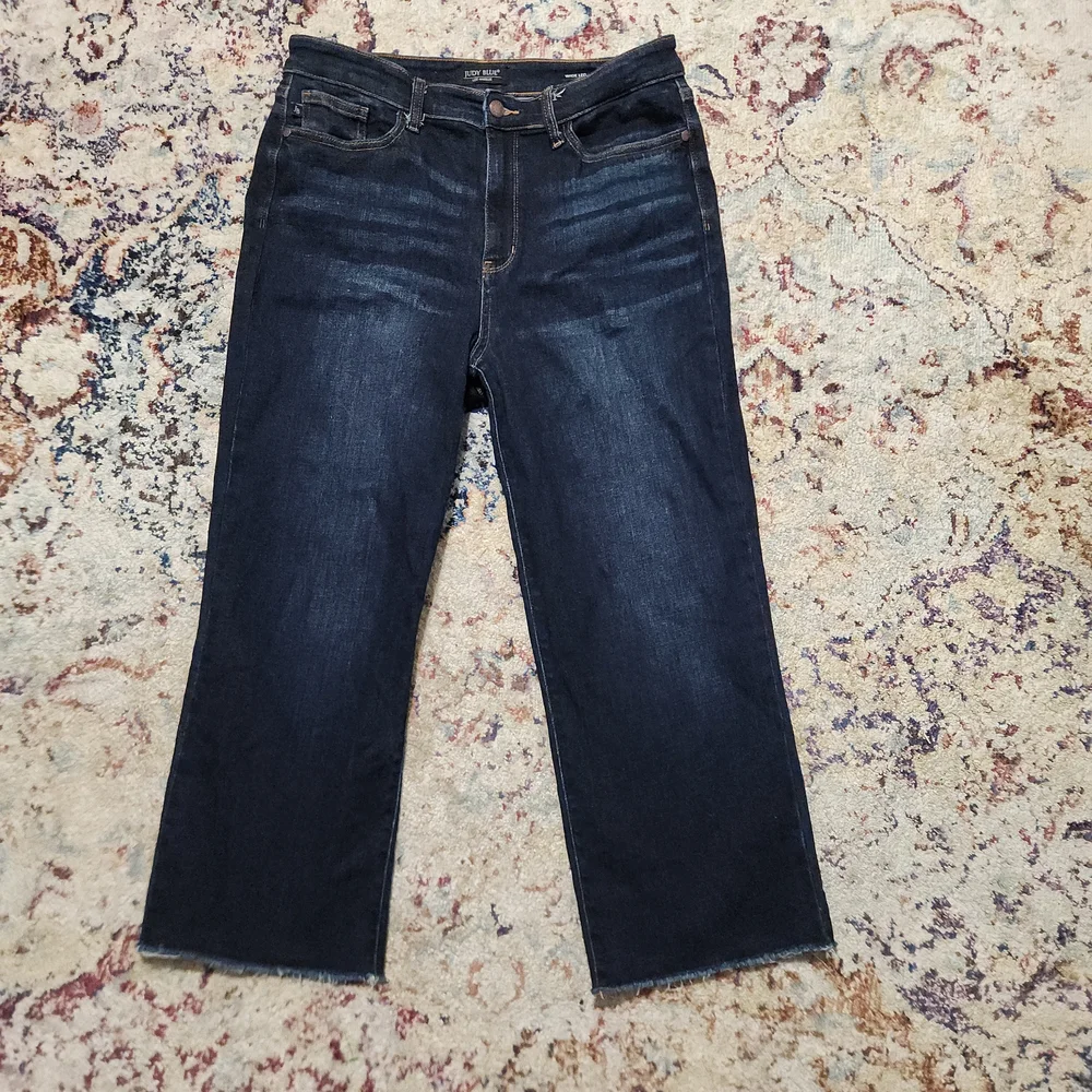 Sold - Judy Blue Dark Wash Raw Hem High Rise Wide Leg Jeans Size 13 / 31 - Picture 1 of 13